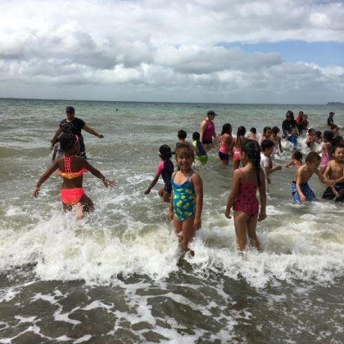 Kelston-Primary-Cornwallis-Beach-Trip-2018 (26).jpg